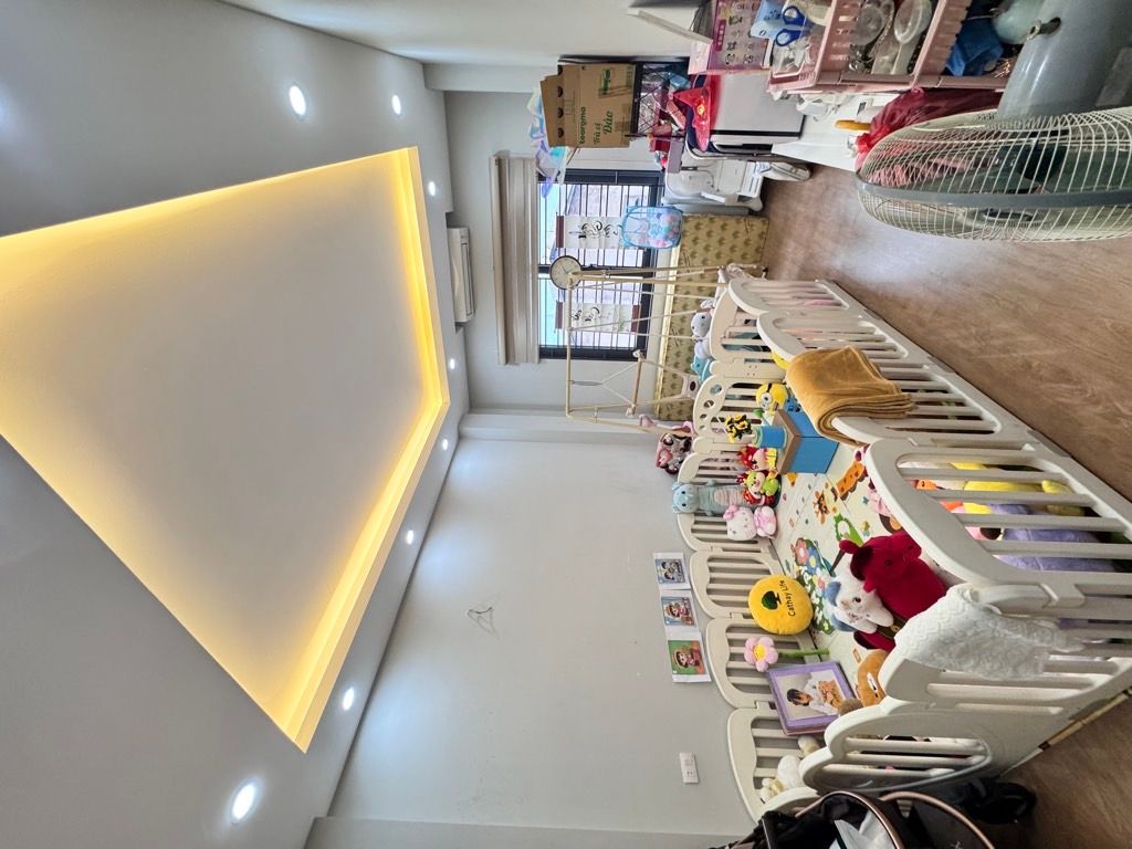 Bán nhà Trương Định - diện tích 44m2 5 tầng - Ô tô sát nhà - giá 13 tỷ