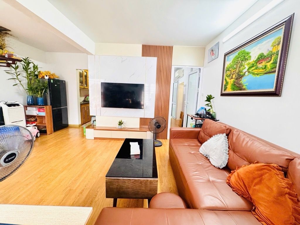 Bán nhà Ngõ Văn Chương - diện tích 65m2 1 tầng - Tập thể Văn Chương - giá 4,5 tỷ