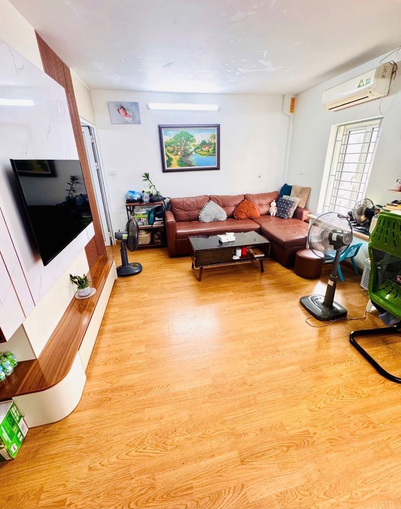 Bán nhà Ngõ Văn Chương - diện tích 65m2 1 tầng - Tập thể Văn Chương - giá 4,5 tỷ