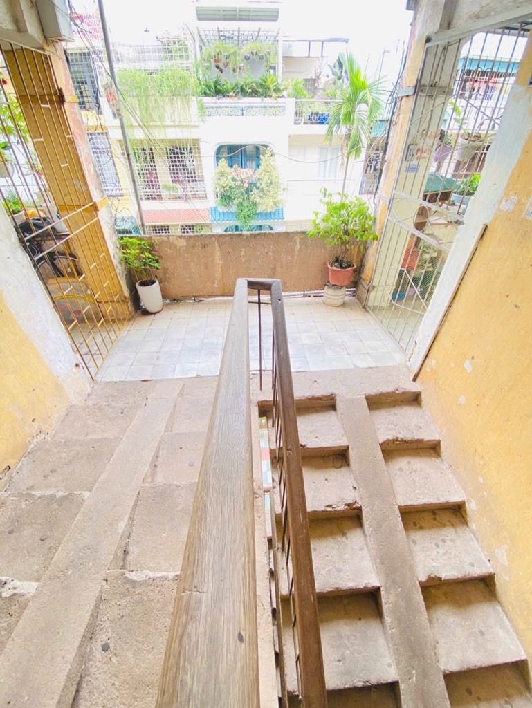 Bán nhà Ngõ Văn Chương - diện tích 65m2 1 tầng - Tập thể Văn Chương - giá 4,5 tỷ