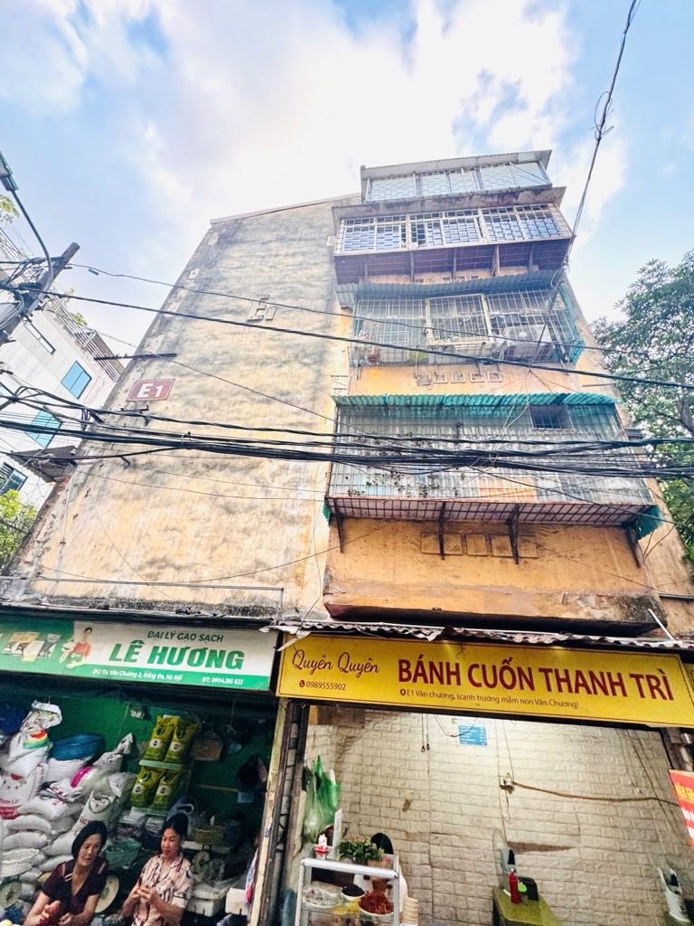 Bán nhà Ngõ Văn Chương - diện tích 65m2 1 tầng - Tập thể Văn Chương - giá 4,5 tỷ