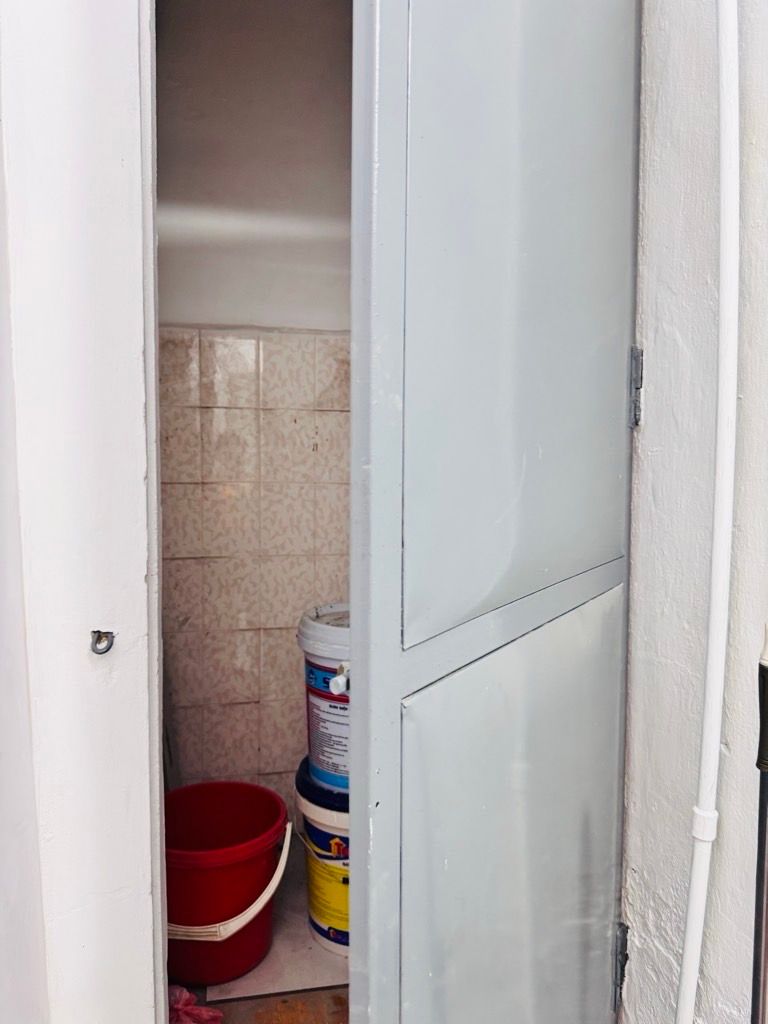 Bán nhà Mai Động - diện tích 46m2 1 tầng - Tập thể mặt phố sầm uất - giá 2,95 tỷ