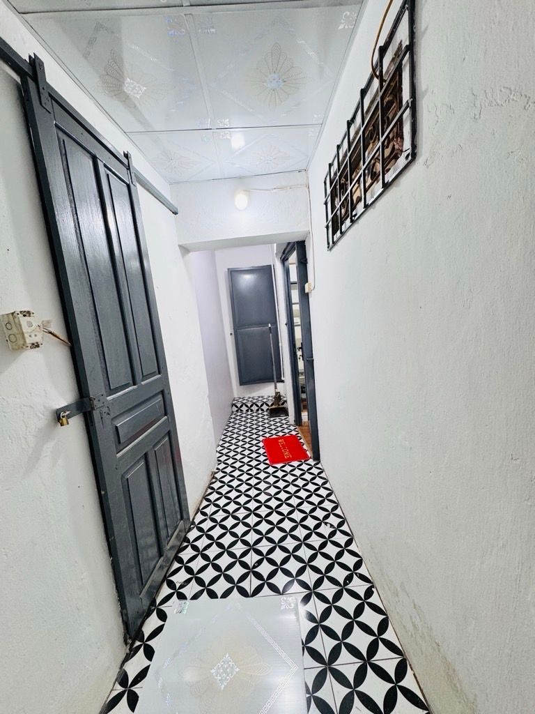 Bán nhà Mai Động - diện tích 46m2 1 tầng - Tập thể mặt phố sầm uất - giá 2,95 tỷ