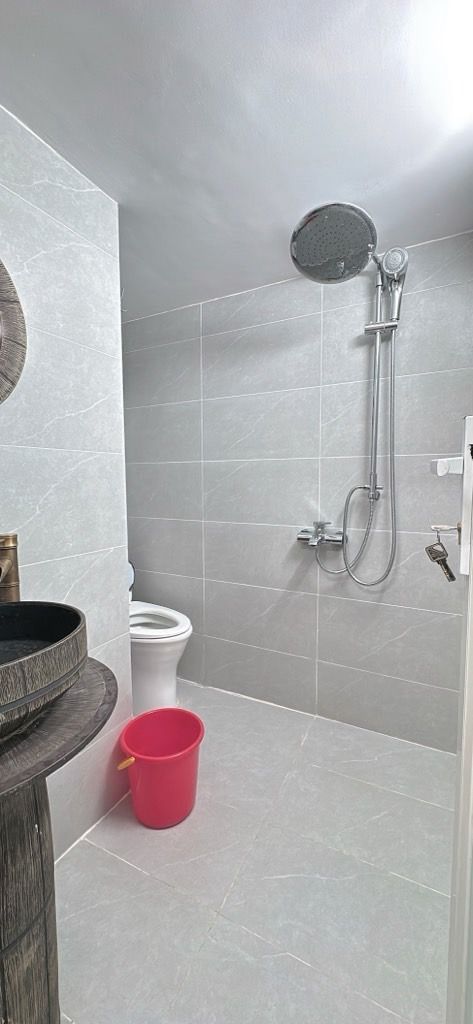 Bán nhà Mai Động - diện tích 46m2 1 tầng - Tập thể mặt phố sầm uất - giá 2,95 tỷ