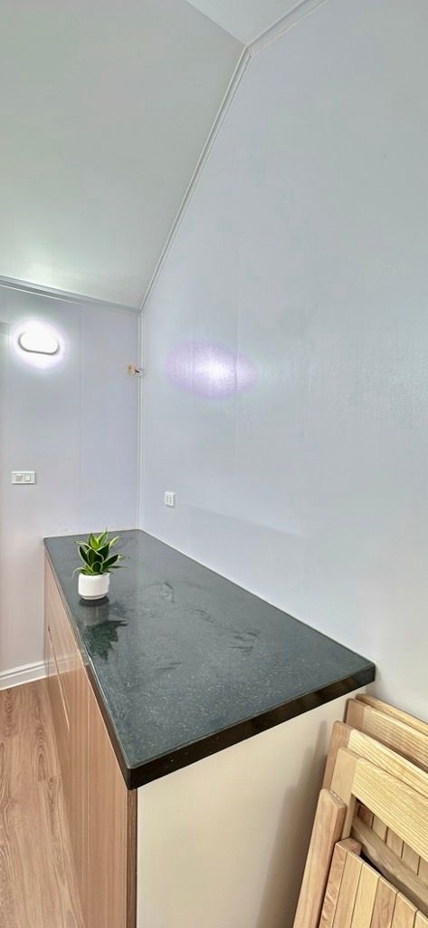 Bán nhà Mai Động - diện tích 46m2 1 tầng - Tập thể mặt phố sầm uất - giá 2,95 tỷ