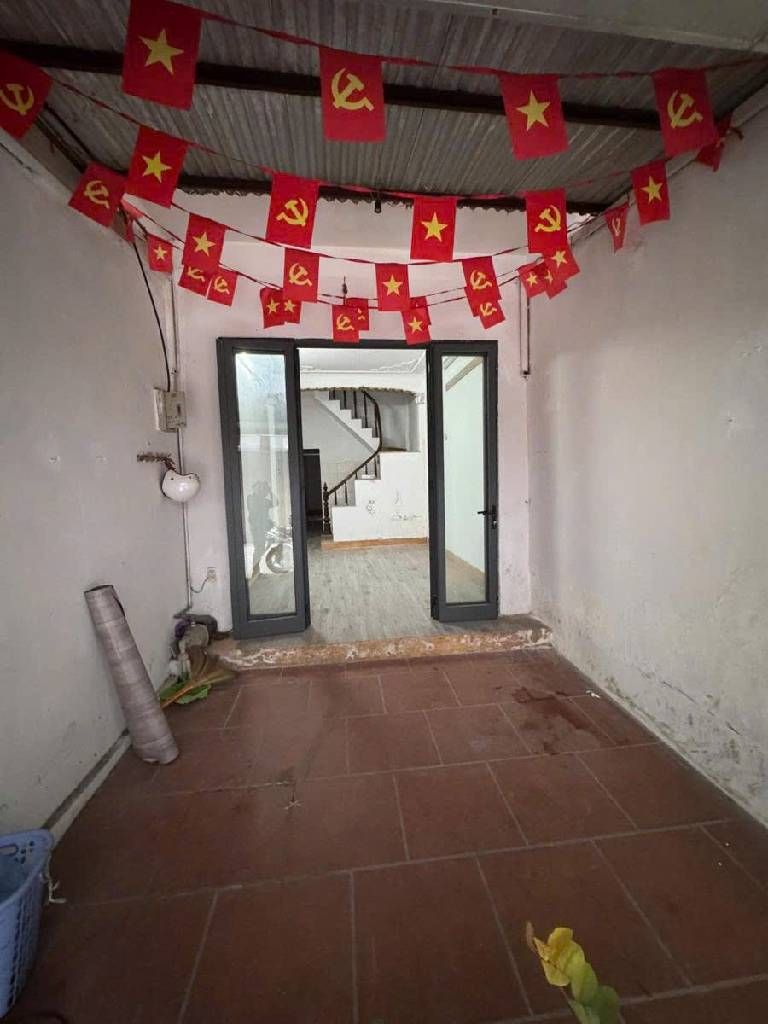 Bán nhà Hoàng Văn Thái - diện tích 67.6m2 3 tầng - ô tô tránh - giá 22,5 tỷ