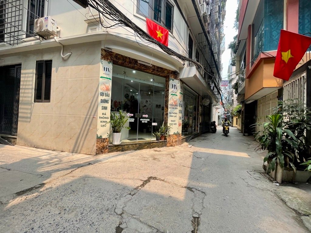 Bán nhà Kim Giang - diện tích 59m2 7 tầng - Ô tô vào nhà - giá 21 tỷ