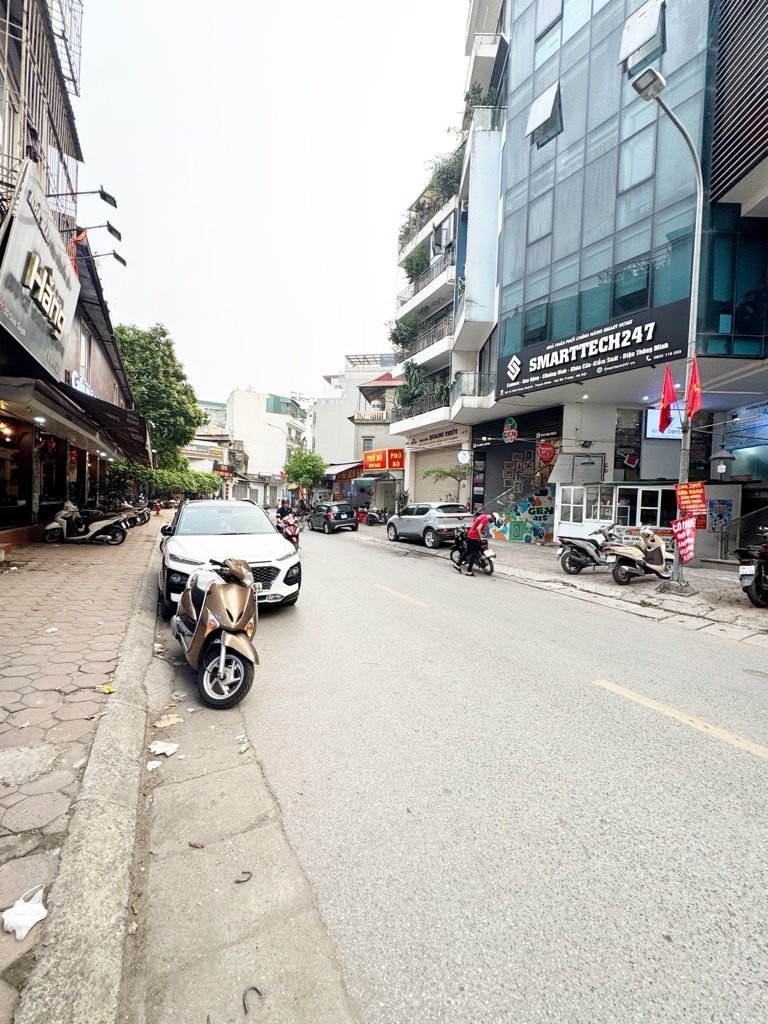 Bán nhà Chùa Quỳnh - diện tích 16,1m2 5 tầng - Ô tô tránh - giá 14,98 tỷ