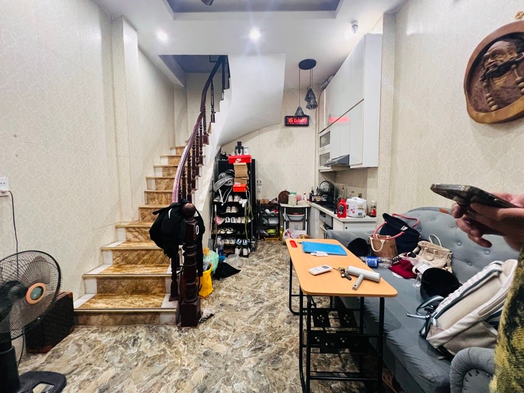 Bán nhà Hồng Mai - diện tích 16,8m2 4 tầng - ô tô đỗ cửa - giá 7,5 tỷ