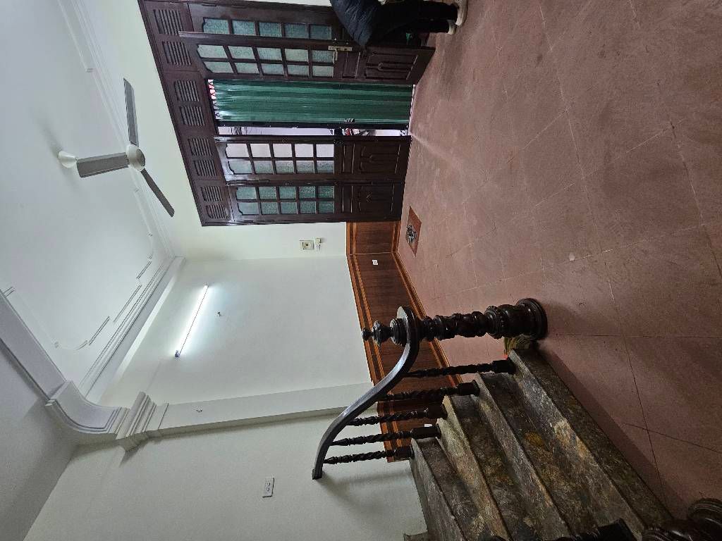 Bán nhà Minh Khai - diện tích 23m2 5 tầng - Ô TÔ 50M - giá 0 tỷ