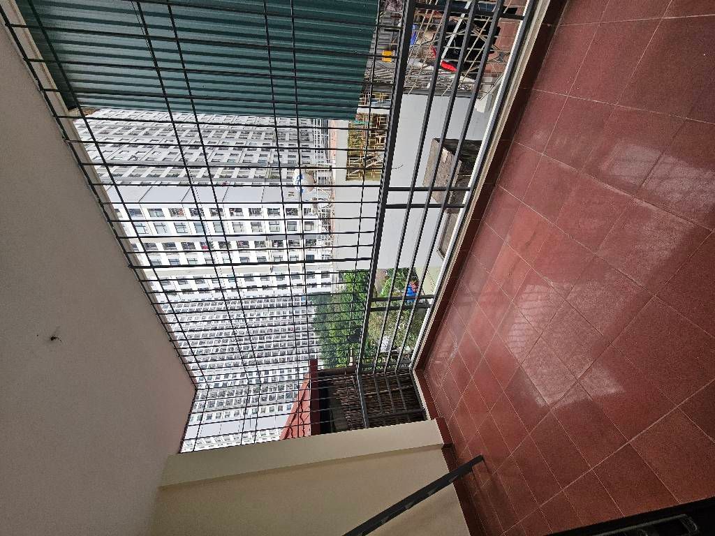 Bán nhà Minh Khai - diện tích 23m2 5 tầng - Ô TÔ 50M - giá 0 tỷ