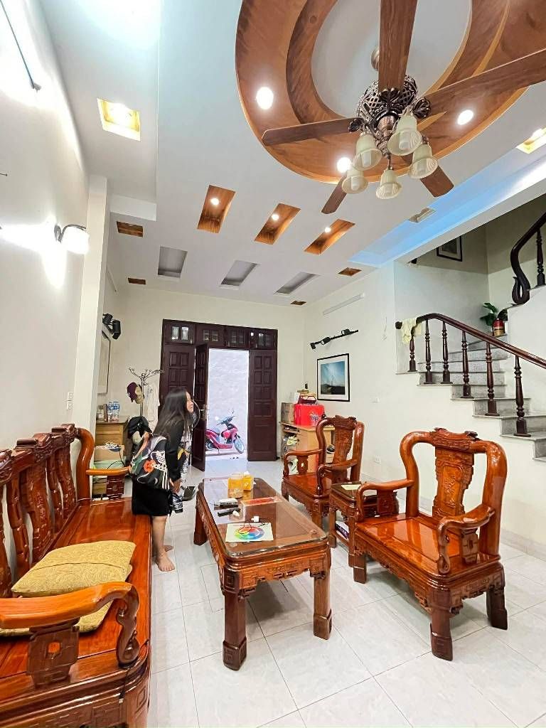 Bán nhà LÊ TRỌNG TẤN - diện tích 70m2 4 tầng - Sổ đỏ chính chủ - giá 15,2 tỷ