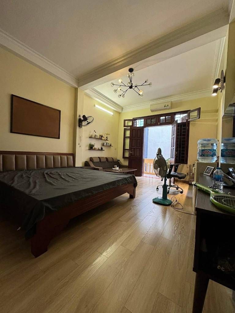 Bán nhà LÊ TRỌNG TẤN - diện tích 70m2 4 tầng - Sổ đỏ chính chủ - giá 15,2 tỷ