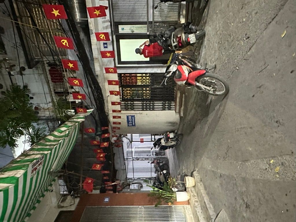 Bán nhà Trần Đại Nghĩa - diện tích 43m2 2 tầng - Nhà lô góc - giá 2,4 tỷ