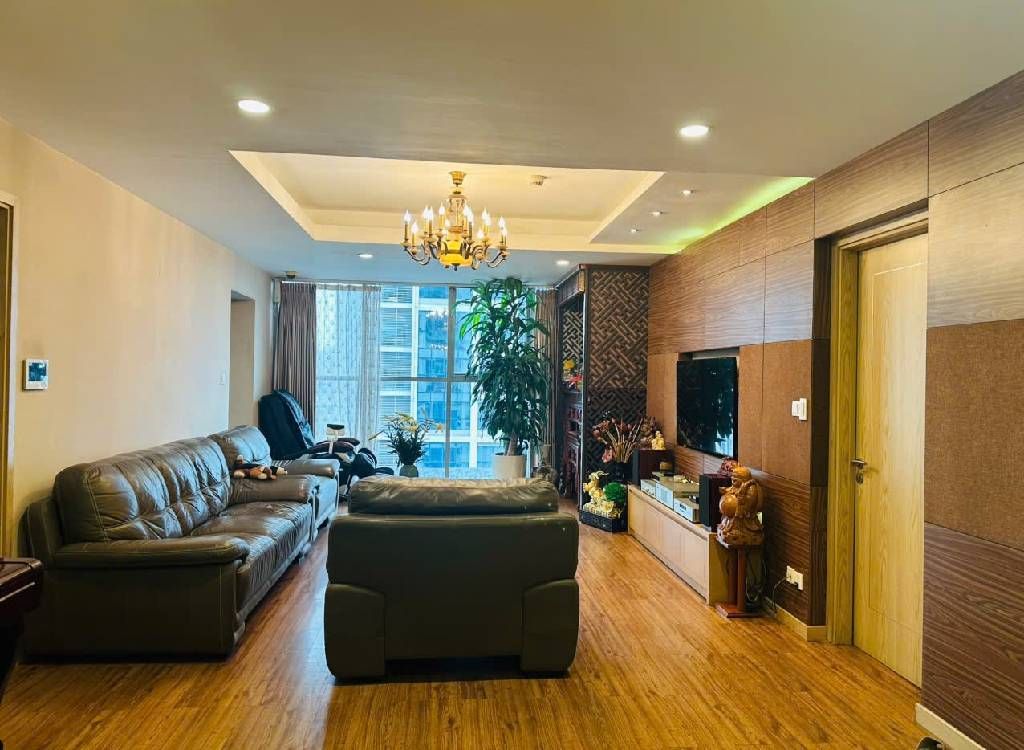 Bán nhà Khuất Duy Tiến - diện tích 162m2 8 tầng - Lô góc, nhà đẹp ở ngay - giá 17,5 tỷ