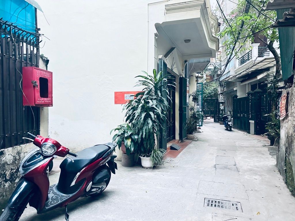 Bán nhà Khương Hạ - diện tích 26.8m2 4 tầng - gần hồ - giá 7,3 tỷ