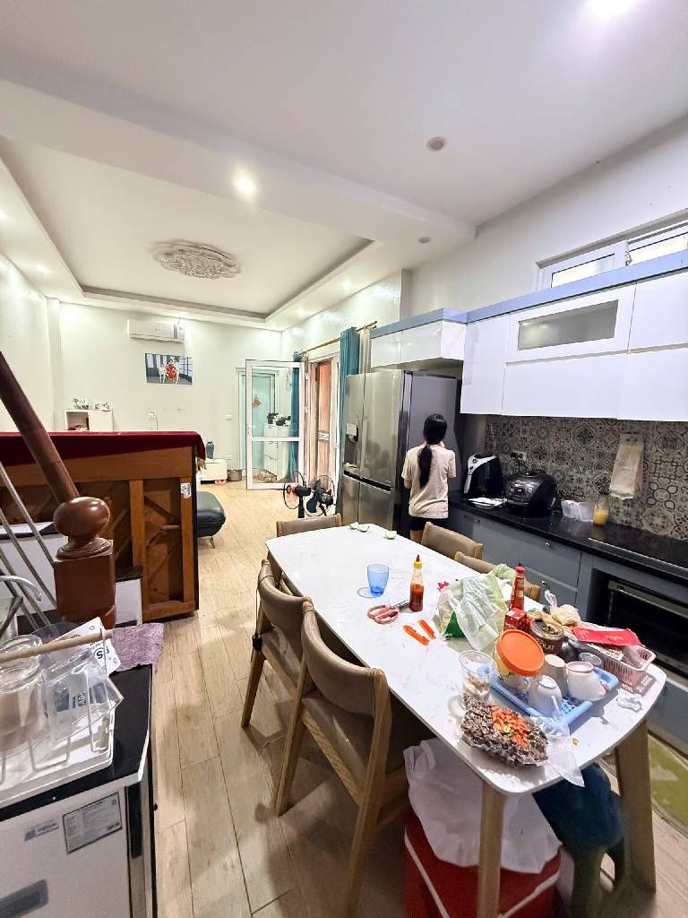 Bán nhà Tây Sơn - diện tích 36m2 3 tầng - Ô TÔ VÀO NHÀ - giá 11,6 tỷ