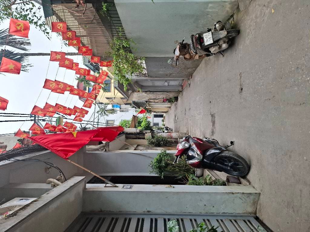 Bán nhà Lĩnh Nam - diện tích 75.6m2 1 tầng - ngõ thông - giá 0 tỷ