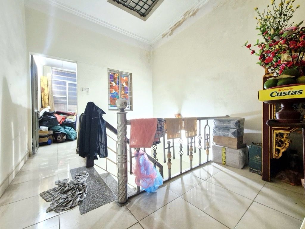 Bán nhà Hoàng Mai - diện tích 35.3m2 3 tầng - Ô TÔ TRÁNH - giá 11,6 tỷ