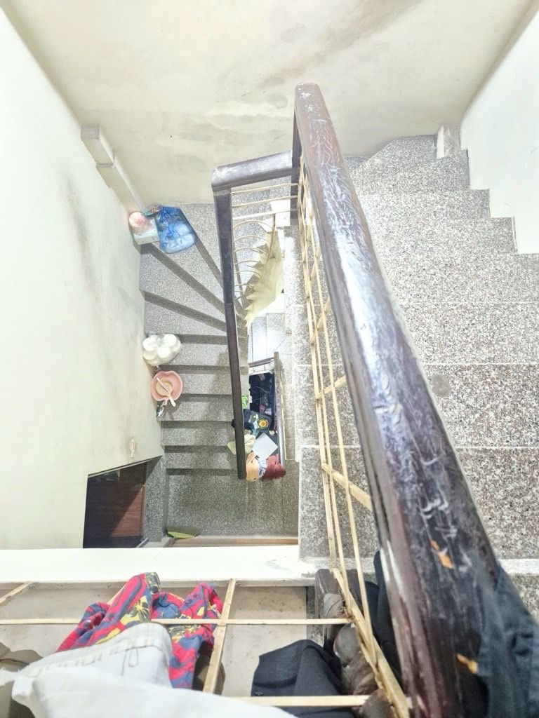 Bán nhà Hoàng Mai - diện tích 35.3m2 3 tầng - Ô TÔ TRÁNH - giá 11,6 tỷ