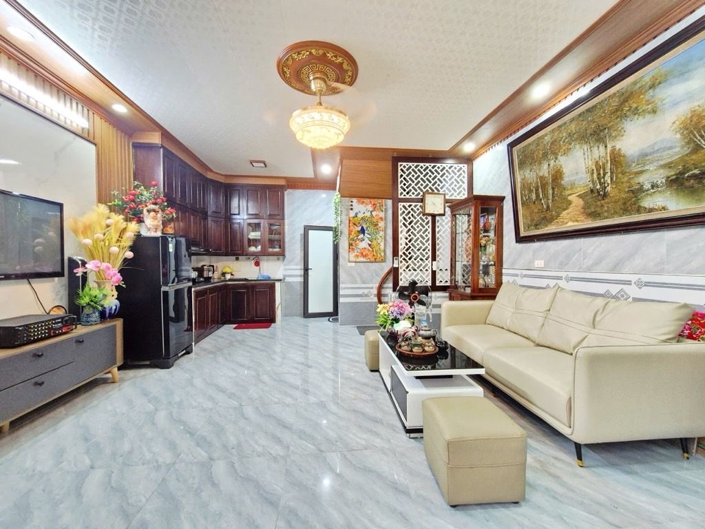 Bán nhà Đông Thiên - diện tích 30.4m2 2 tầng - Lô góc - giá 4,5 tỷ