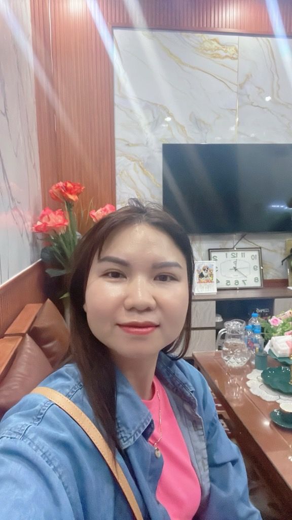 Bán nhà Đông Thiên - diện tích 24m2 3 tầng - ô tô đỗ cửa - giá 3,9 tỷ