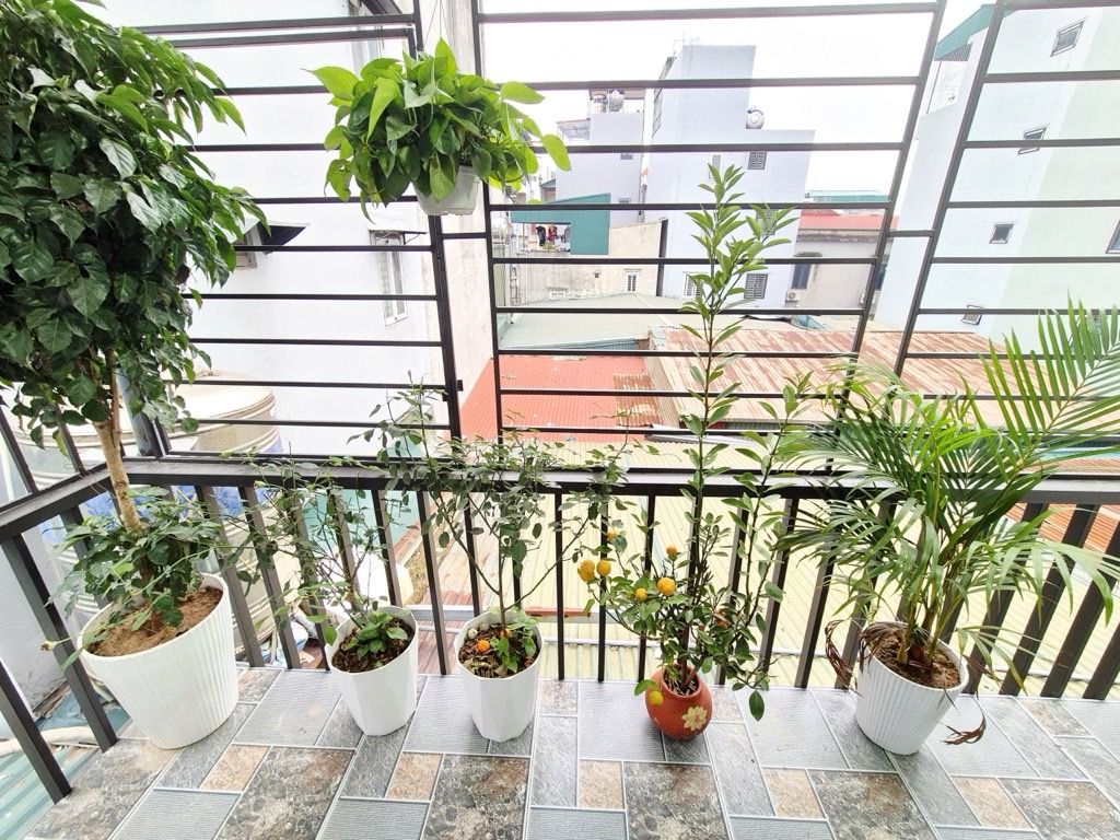 Bán nhà Đông Thiên - diện tích 24m2 3 tầng - ô tô đỗ cửa - giá 3,9 tỷ