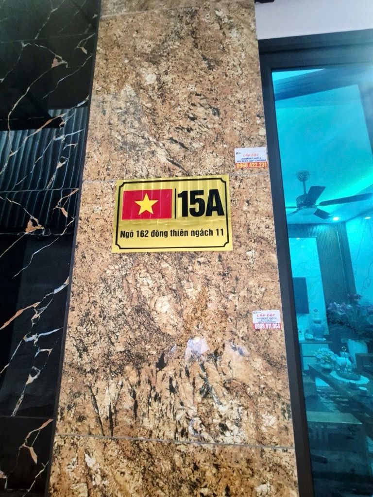 Bán nhà Đông Thiên - diện tích 24m2 3 tầng - ô tô đỗ cửa - giá 3,9 tỷ