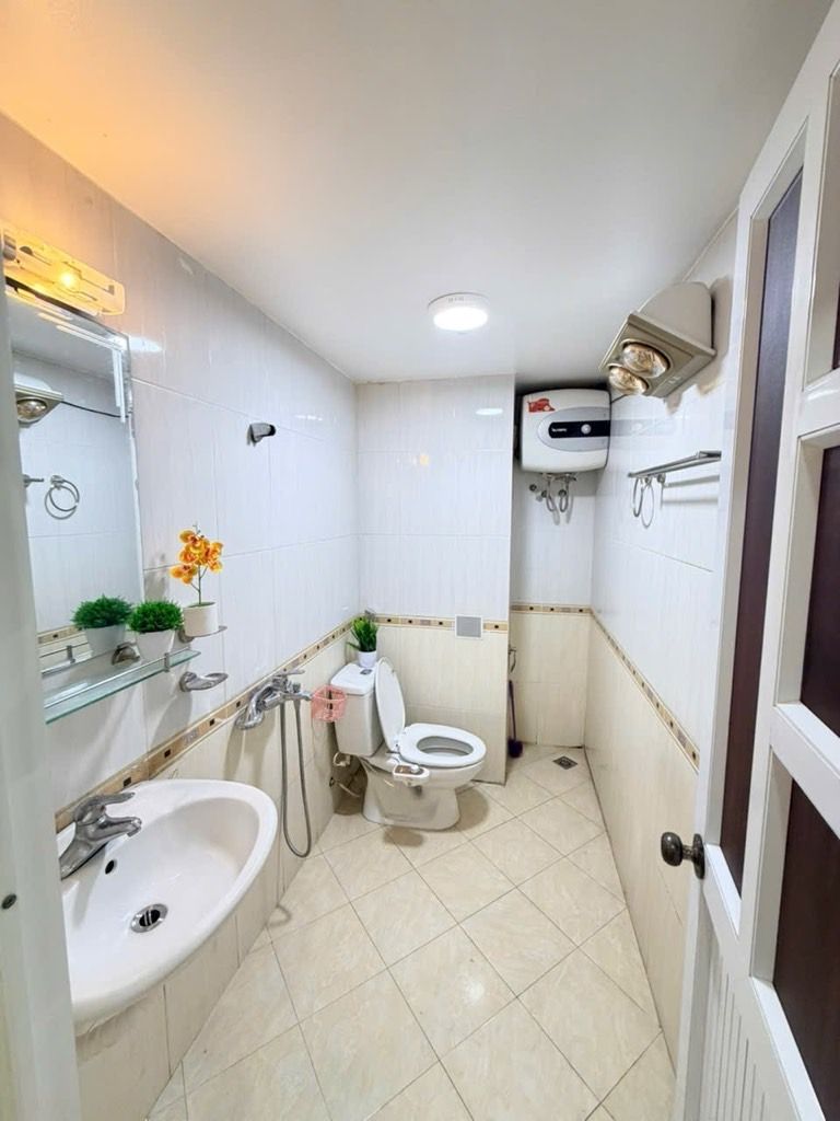 Bán nhà Láng - diện tích 52m2 3 tầng - Căn hộ ccmn siêu đẹp - giá 2,5 tỷ