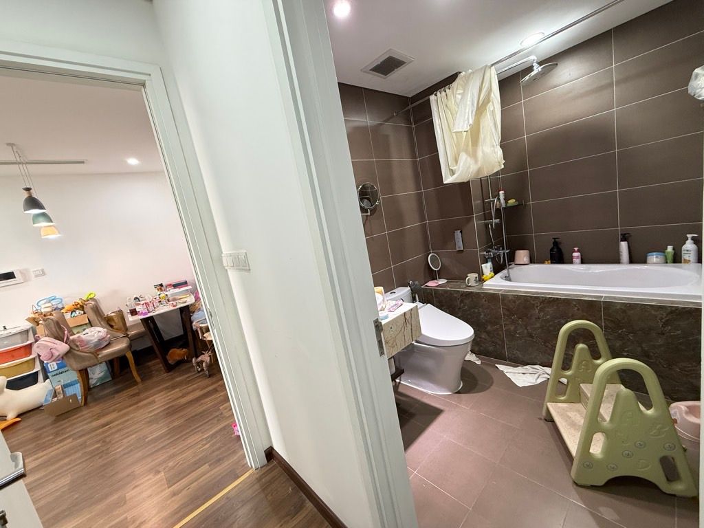 Bán nhà Hào Nam - diện tích 77m2 1 tầng - Căn hộ chung cư cao cấp - giá 12,3 tỷ