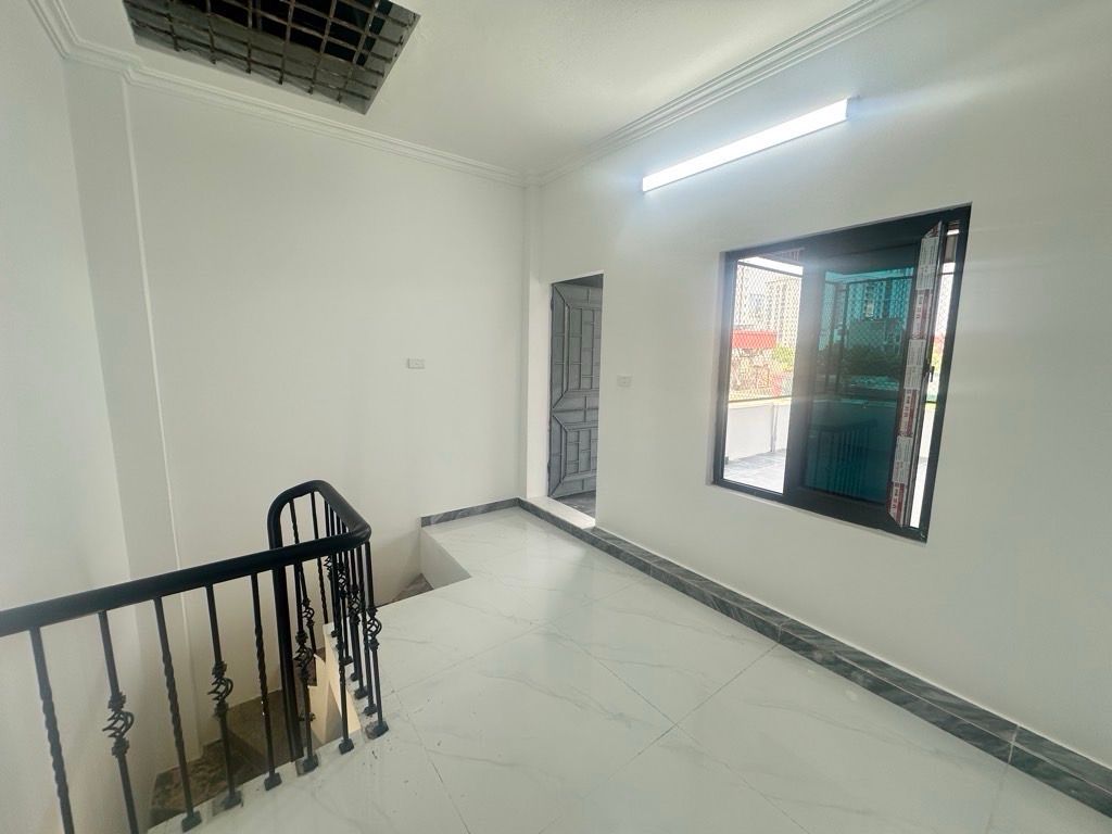 Bán nhà Tân Mai - diện tích 32m2 3 tầng - Nhà đẹp hiếm có - giá 3,86 tỷ