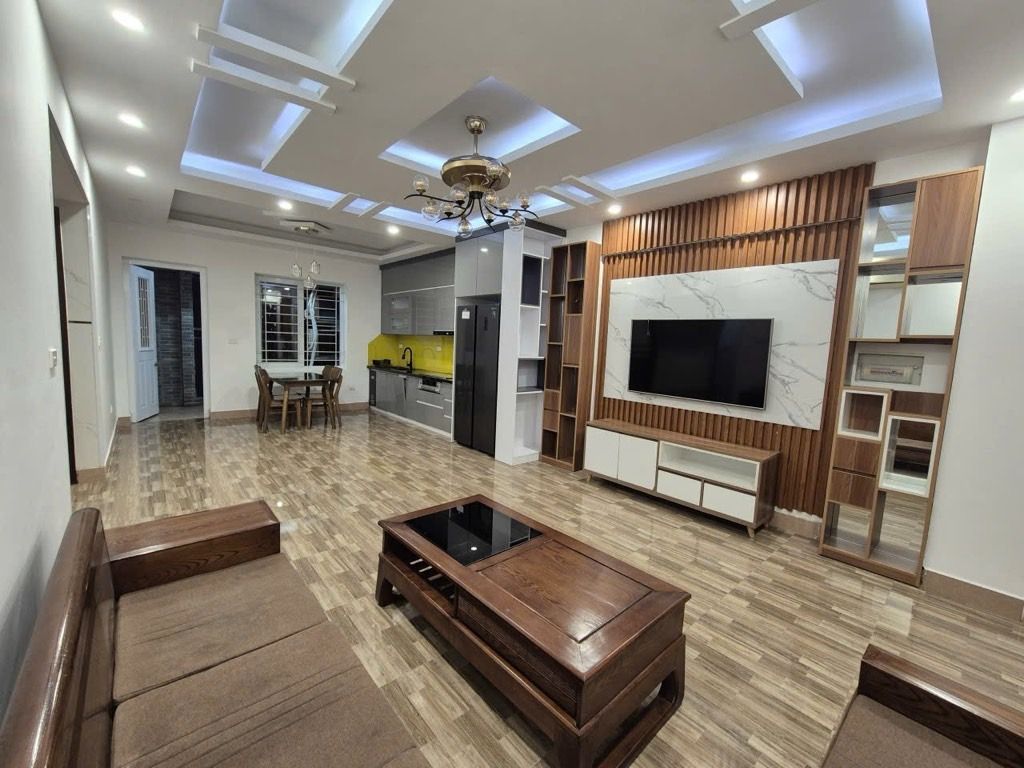 Bán nhà Nghiêm Xuân Yêm - diện tích 82.1m2 6 tầng - Nhà đẹp ở ngay - giá 6,8 tỷ