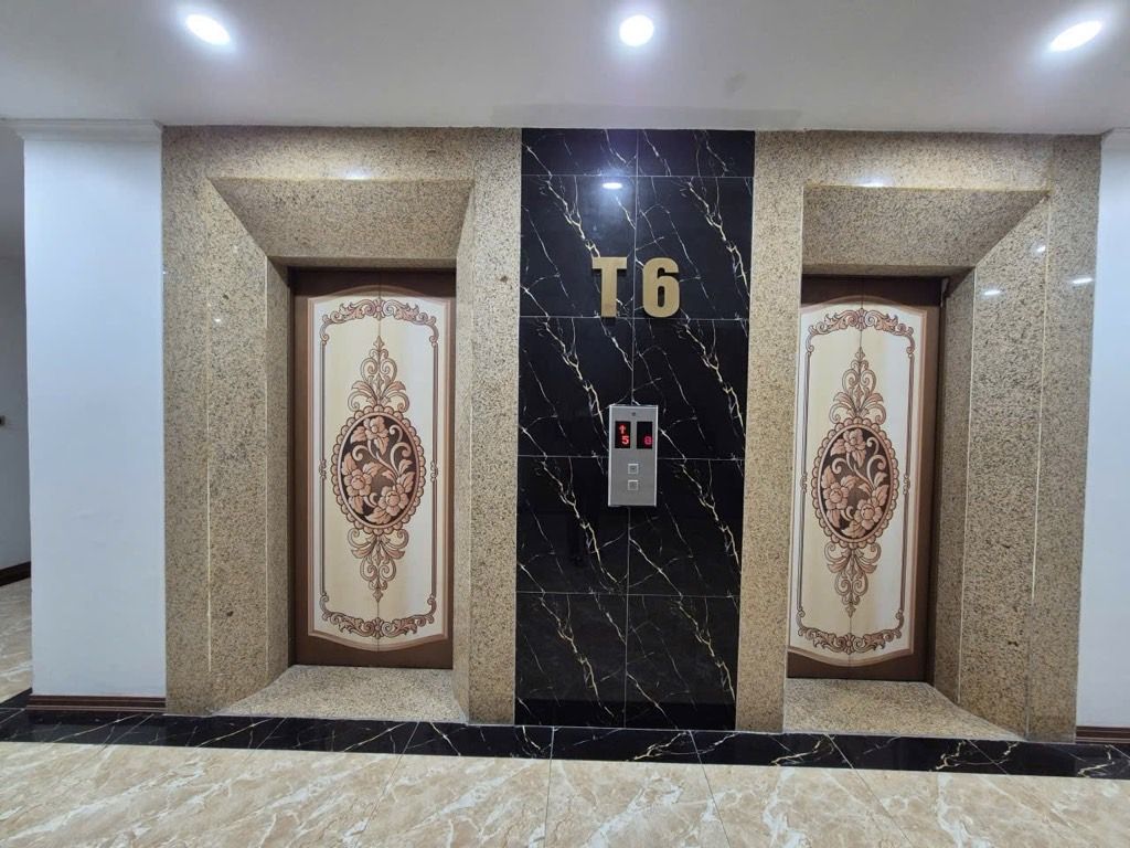 Bán nhà Nghiêm Xuân Yêm - diện tích 82.1m2 6 tầng - Nhà đẹp ở ngay - giá 6,8 tỷ