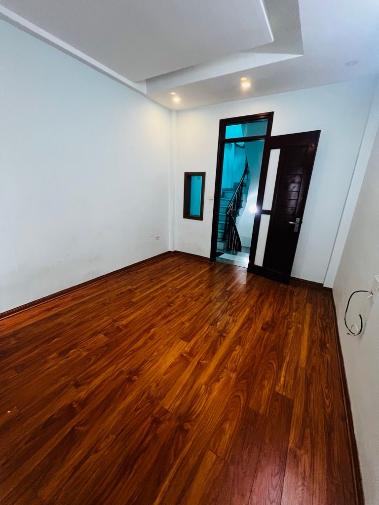 Bán nhà Giáp Nhị - diện tích 30m2 5 tầng - Ô tô tránh - giá 8,2 tỷ