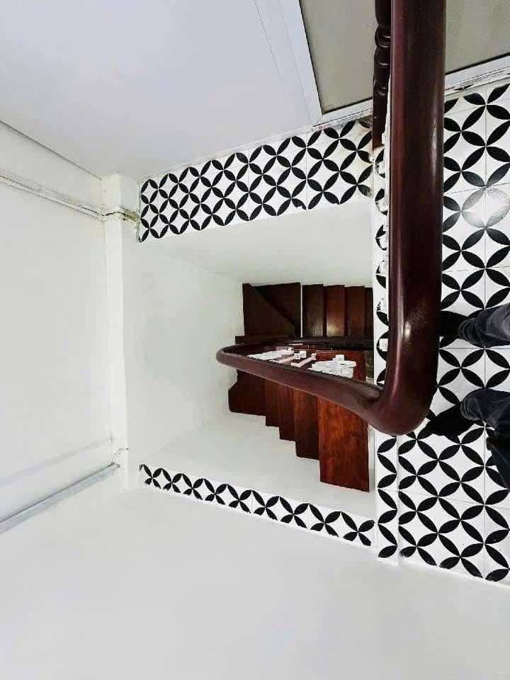 Bán nhà Minh Khai - diện tích 14m2 4 tầng - Gần mặt phố - giá 4,5 tỷ