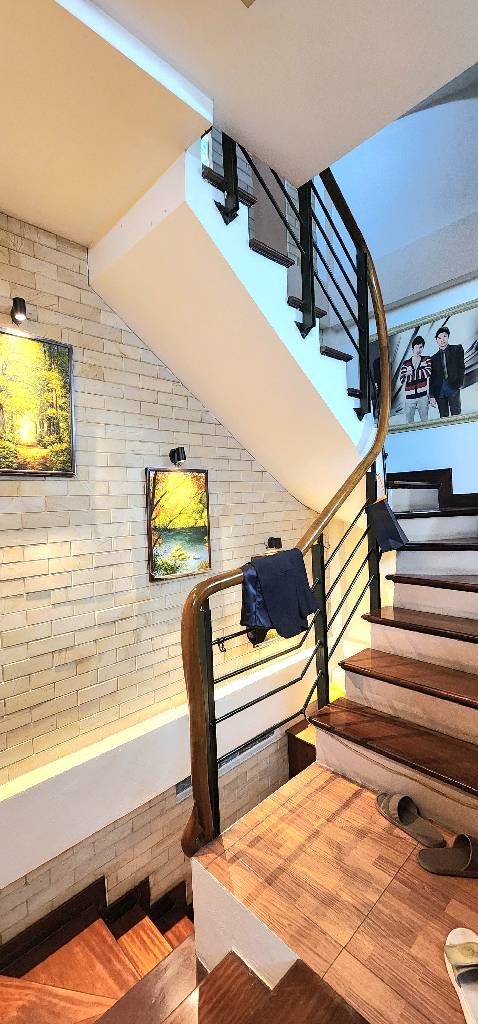 Bán nhà Bạch Mai - diện tích 27m2 5 tầng - Ô tô qua - giá 15 tỷ