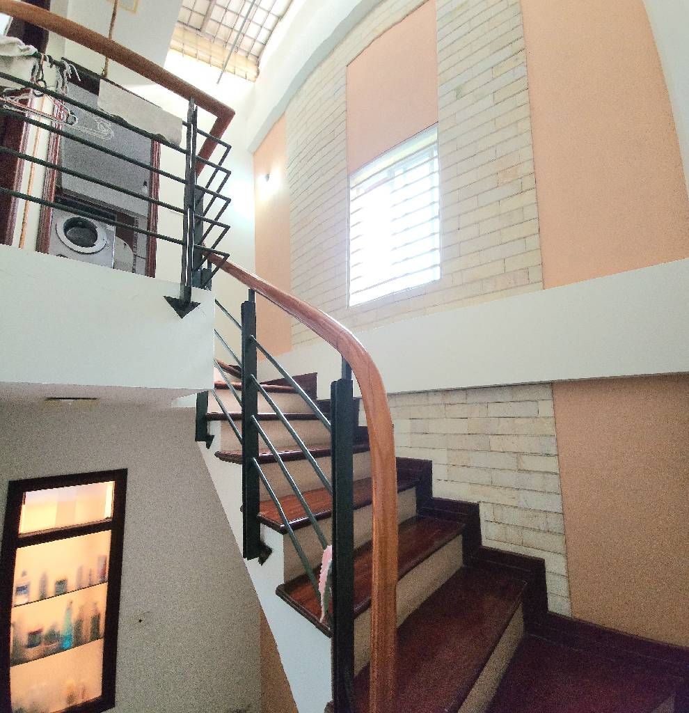 Bán nhà Bạch Mai - diện tích 27m2 5 tầng - Ô tô qua - giá 15 tỷ