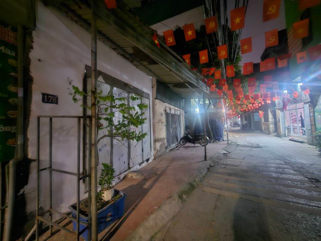 Bán nhà Định Công - diện tích 60m2 1 tầng - ô tô kinh doanh - giá 4,1 tỷ