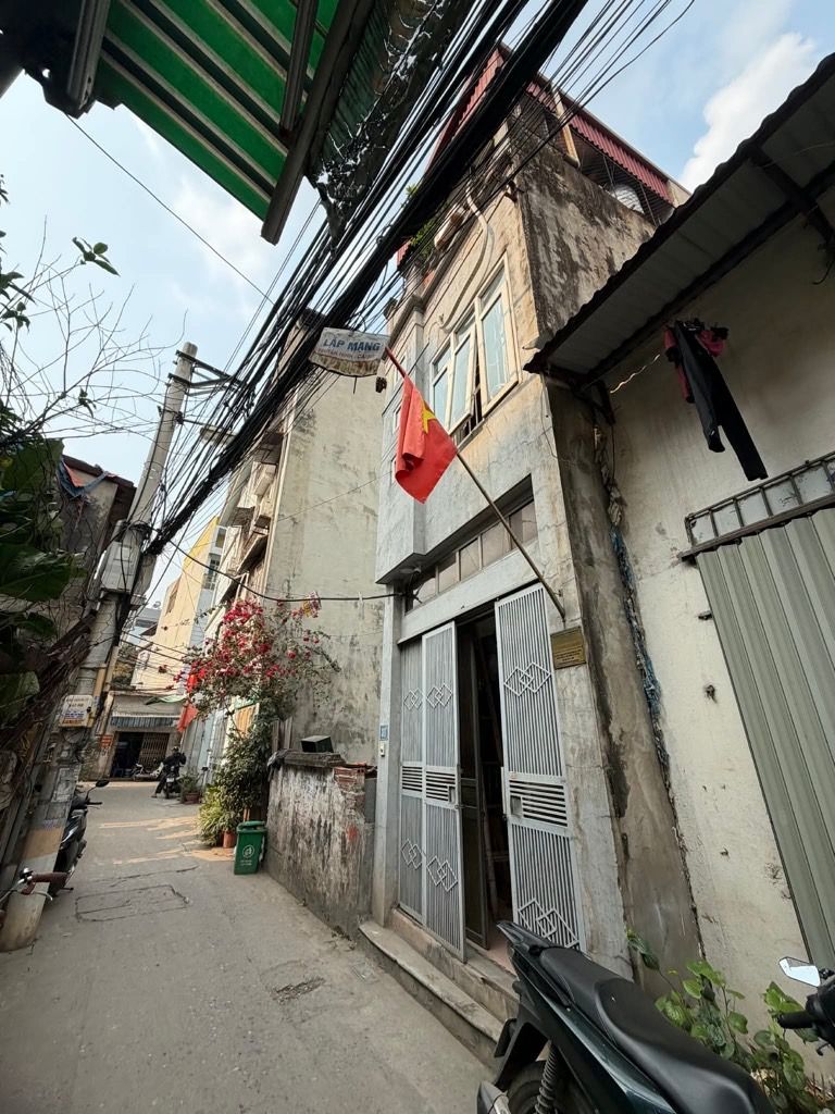 Bán nhà Định Công Hạ - diện tích 28,5m2 3 tầng - gần ô tô - giá 7,5 tỷ