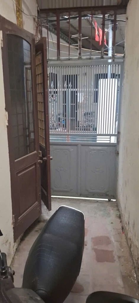 Bán nhà Định Công Hạ - diện tích 28,5m2 3 tầng - gần ô tô - giá 7,5 tỷ