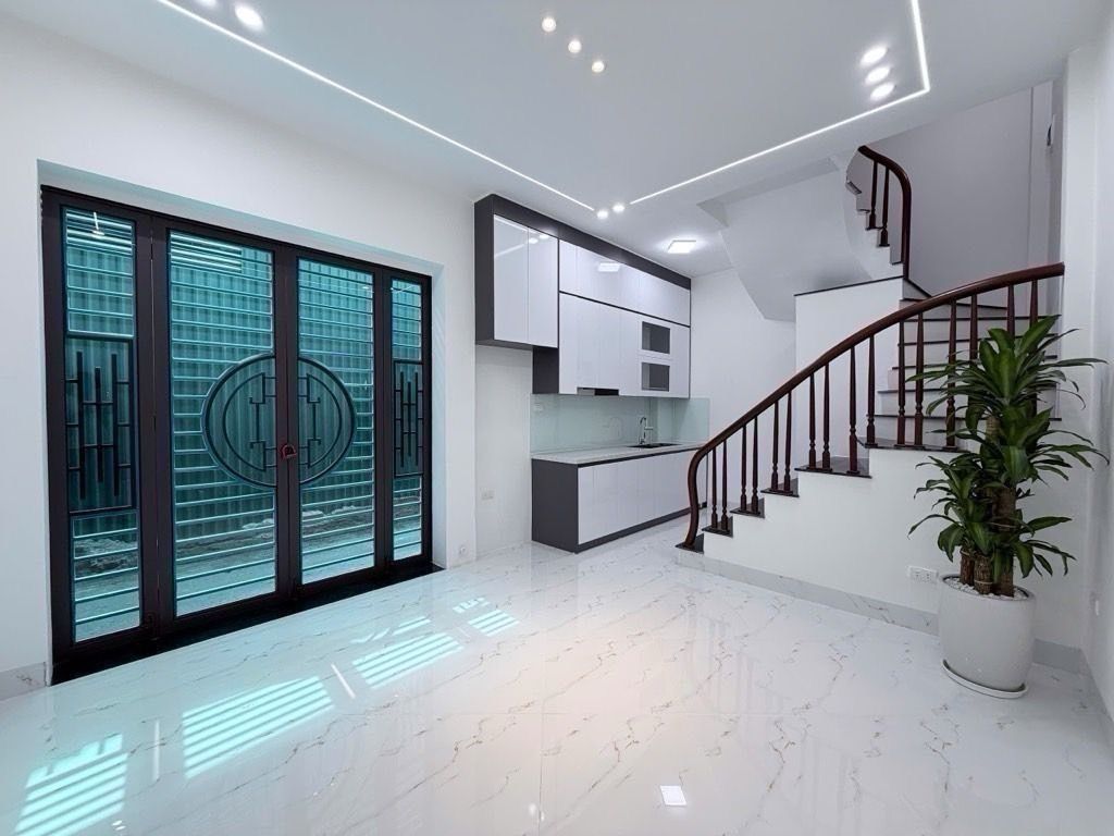 Bán nhà Bùi Xương Trạch - diện tích 32m2 4 tầng - Lô góc thoáng sáng - giá 3,6 tỷ