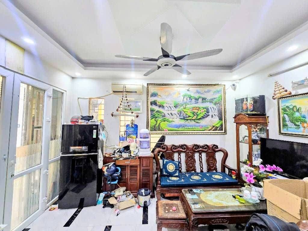 Bán nhà Ngũ Ngạc - diện tích 30m2 5 tầng - Lô góc 2 thoáng - giá 6,7 tỷ