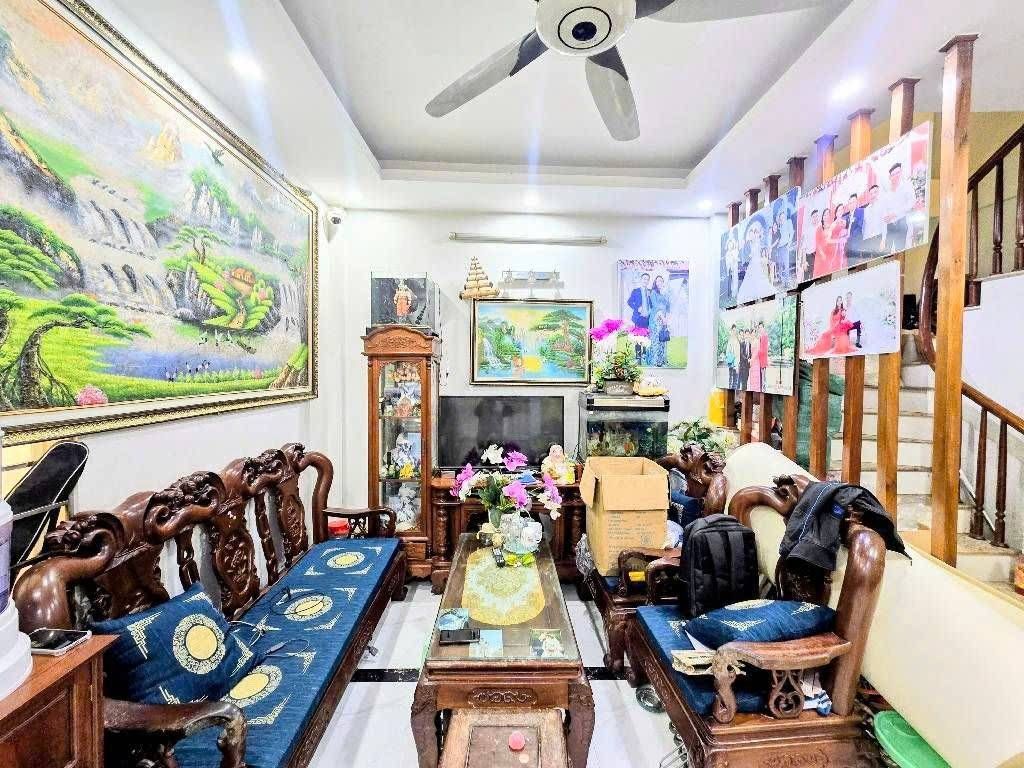 Bán nhà Ngũ Ngạc - diện tích 30m2 5 tầng - Lô góc 2 thoáng - giá 6,7 tỷ