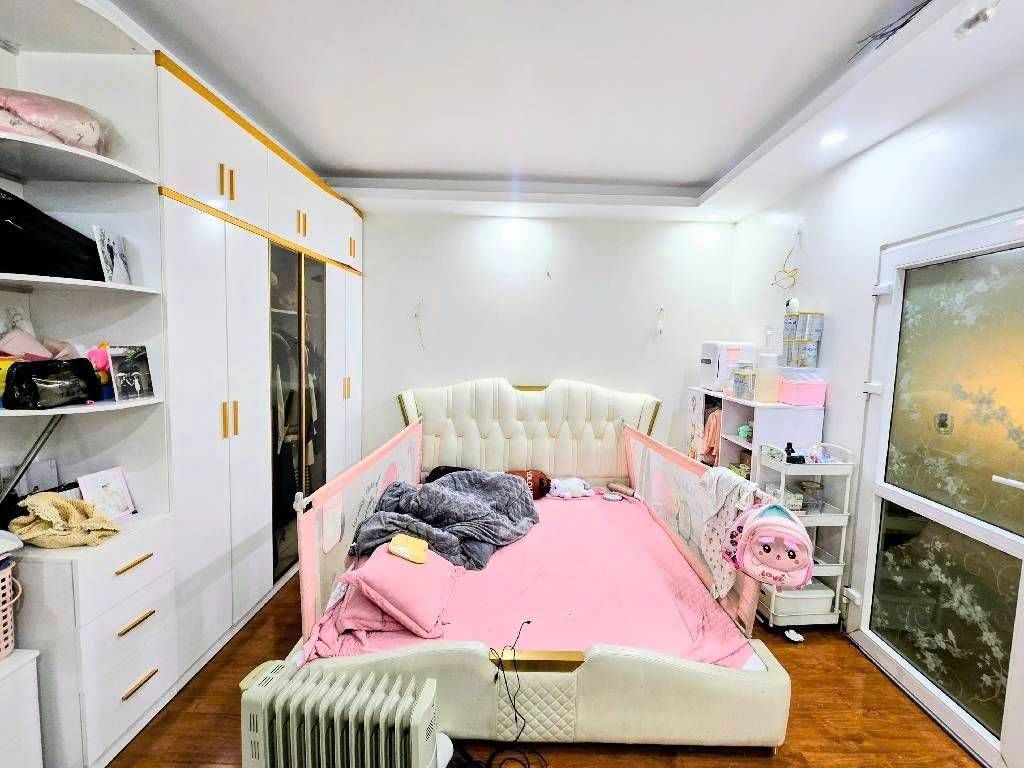 Bán nhà Ngũ Ngạc - diện tích 30m2 5 tầng - Lô góc 2 thoáng - giá 6,7 tỷ