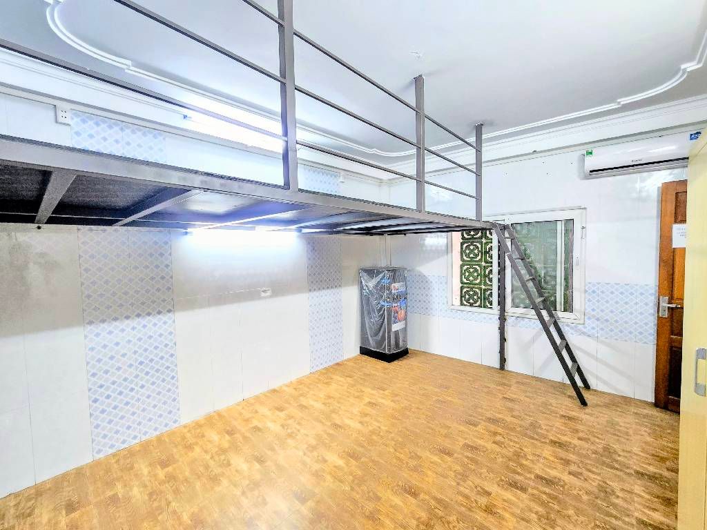 Bán nhà Hoàng Mai - diện tích 32m2 6 tầng - gần ô tô - giá 6,6 tỷ