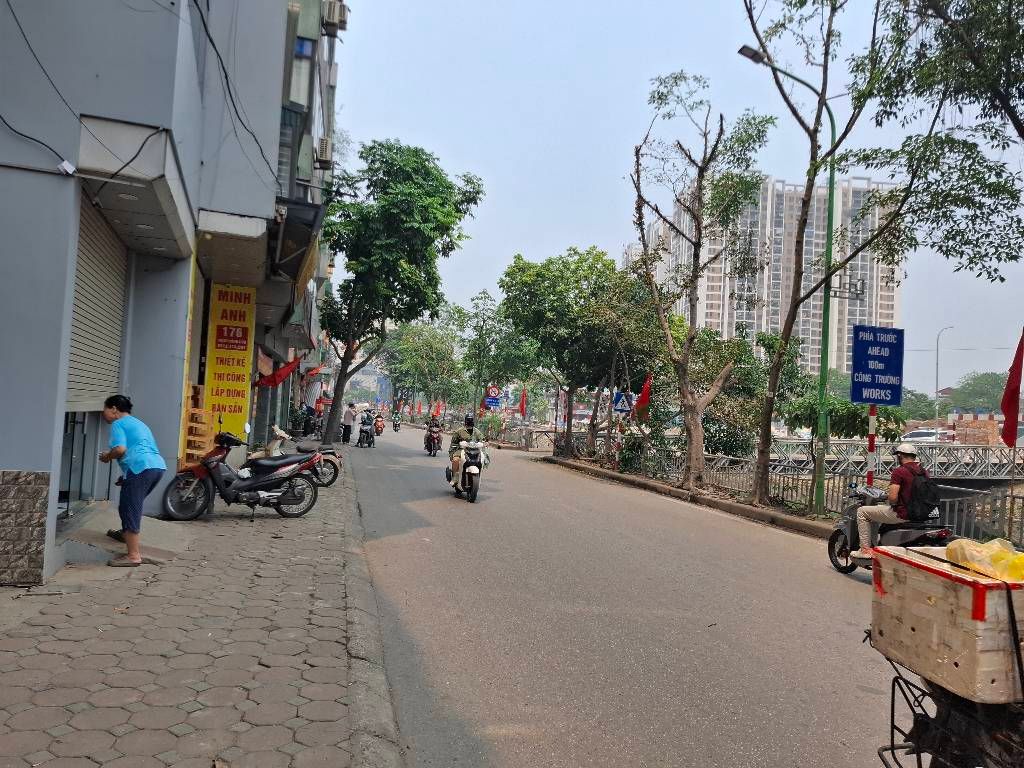 Bán nhà Trịnh Đình Cửu - diện tích 70m2 1 tầng - Mảnh đất đẹp, gần đường vành đai 2.5 - giá 18,3 tỷ