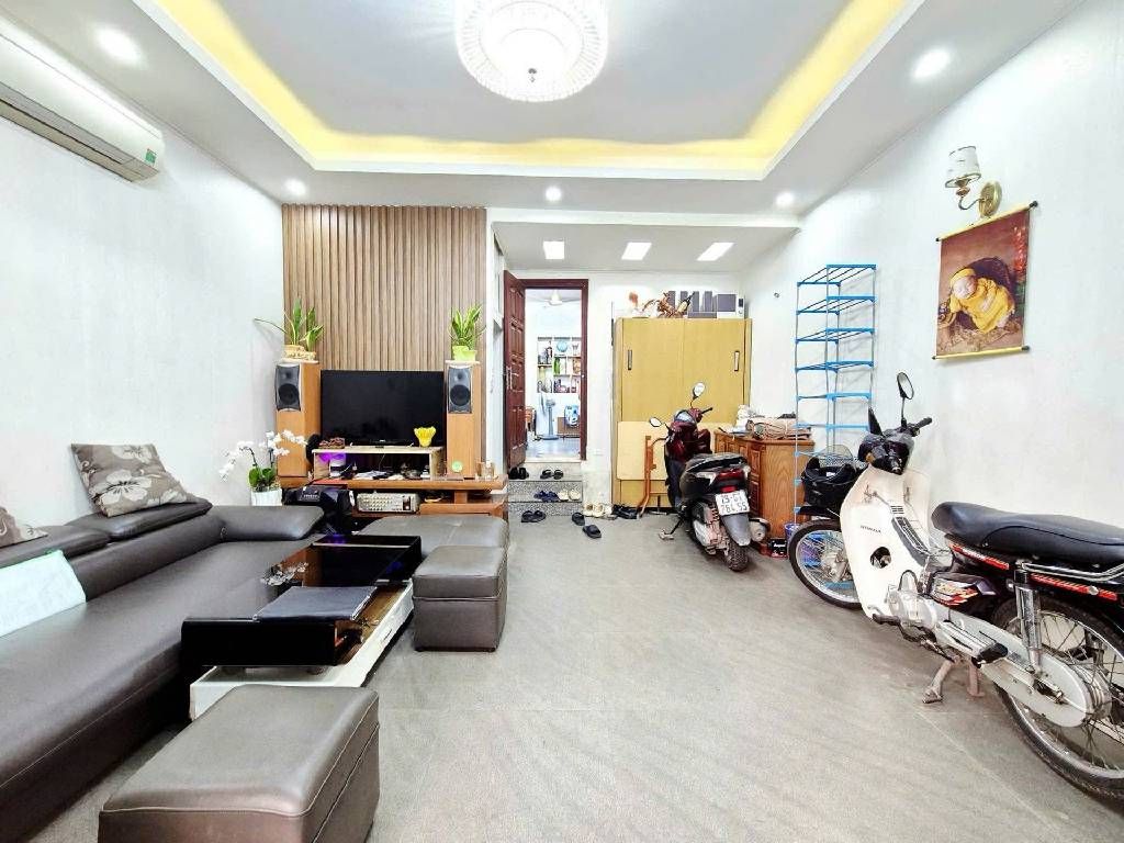 Bán nhà E6 TT Thanh Xuân Bắc - diện tích 54m2 1 tầng - ô tô tránh - giá 4,75 tỷ