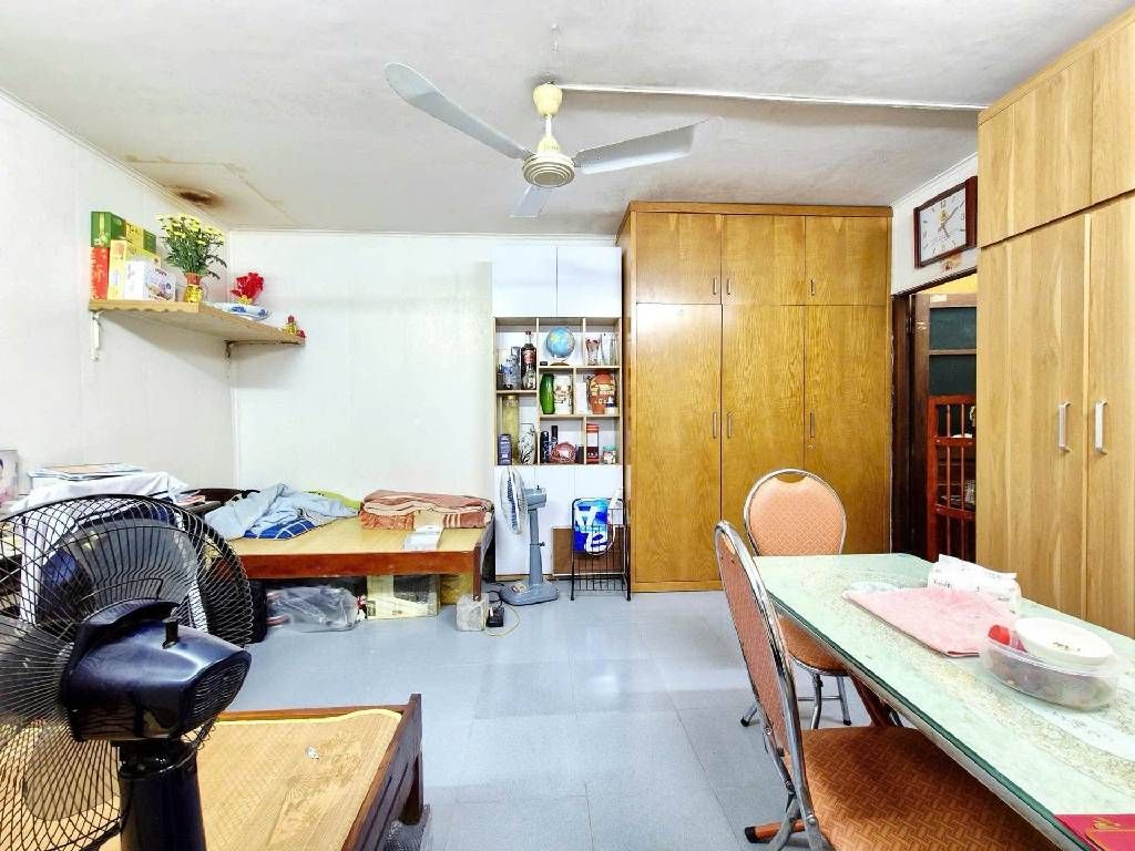 Bán nhà E6 TT Thanh Xuân Bắc - diện tích 54m2 1 tầng - ô tô tránh - giá 4,75 tỷ