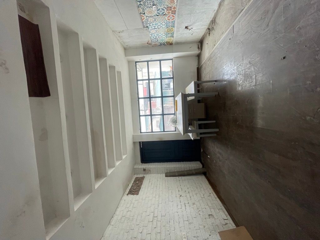 Bán nhà Nguyễn Phúc Lai - diện tích 52m2 4 tầng - Ô tô tránh - giá 23,8 tỷ