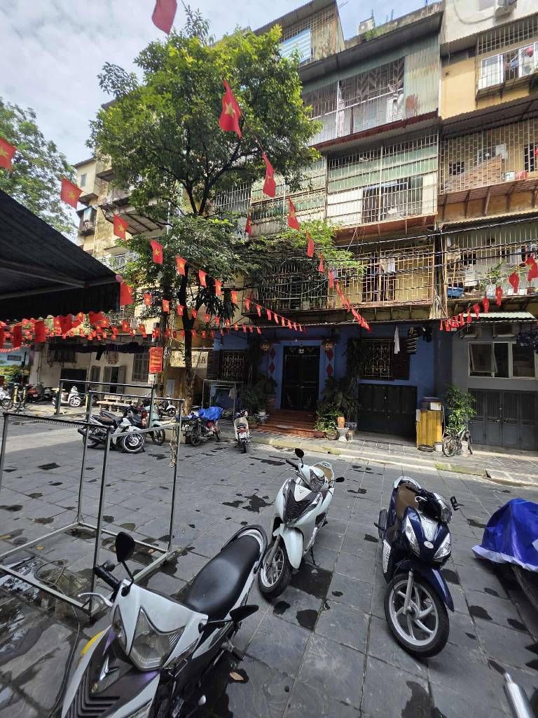 Bán nhà Nguyễn Trãi - diện tích 73.4m2 1 tầng - Căn hộ tầng 1, 4 ngủ 3WC - giá 7,5 tỷ